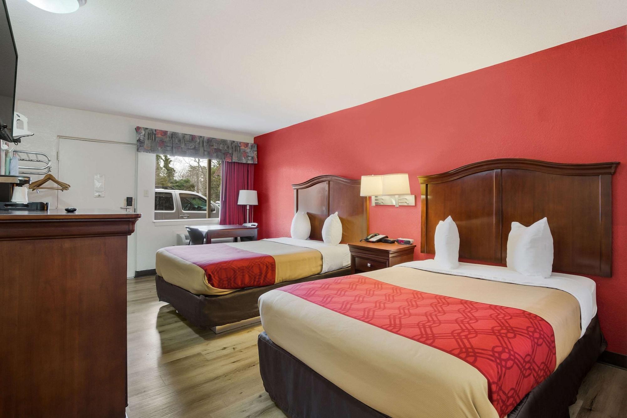 וויליאמסבורג Econo Lodge Historic Area מראה חיצוני תמונה